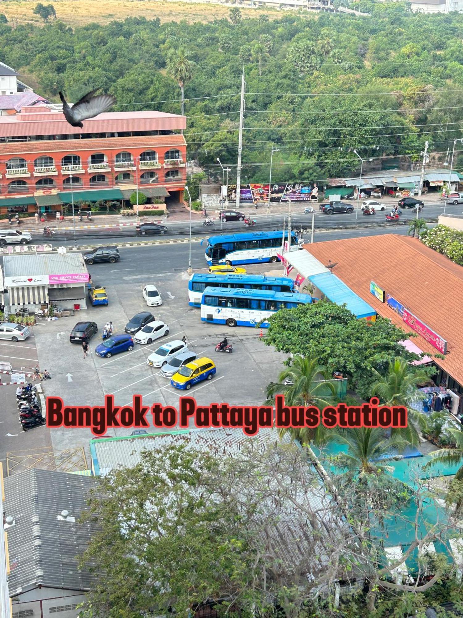 Mina 美景公寓酒店 Pattaya Esterno foto