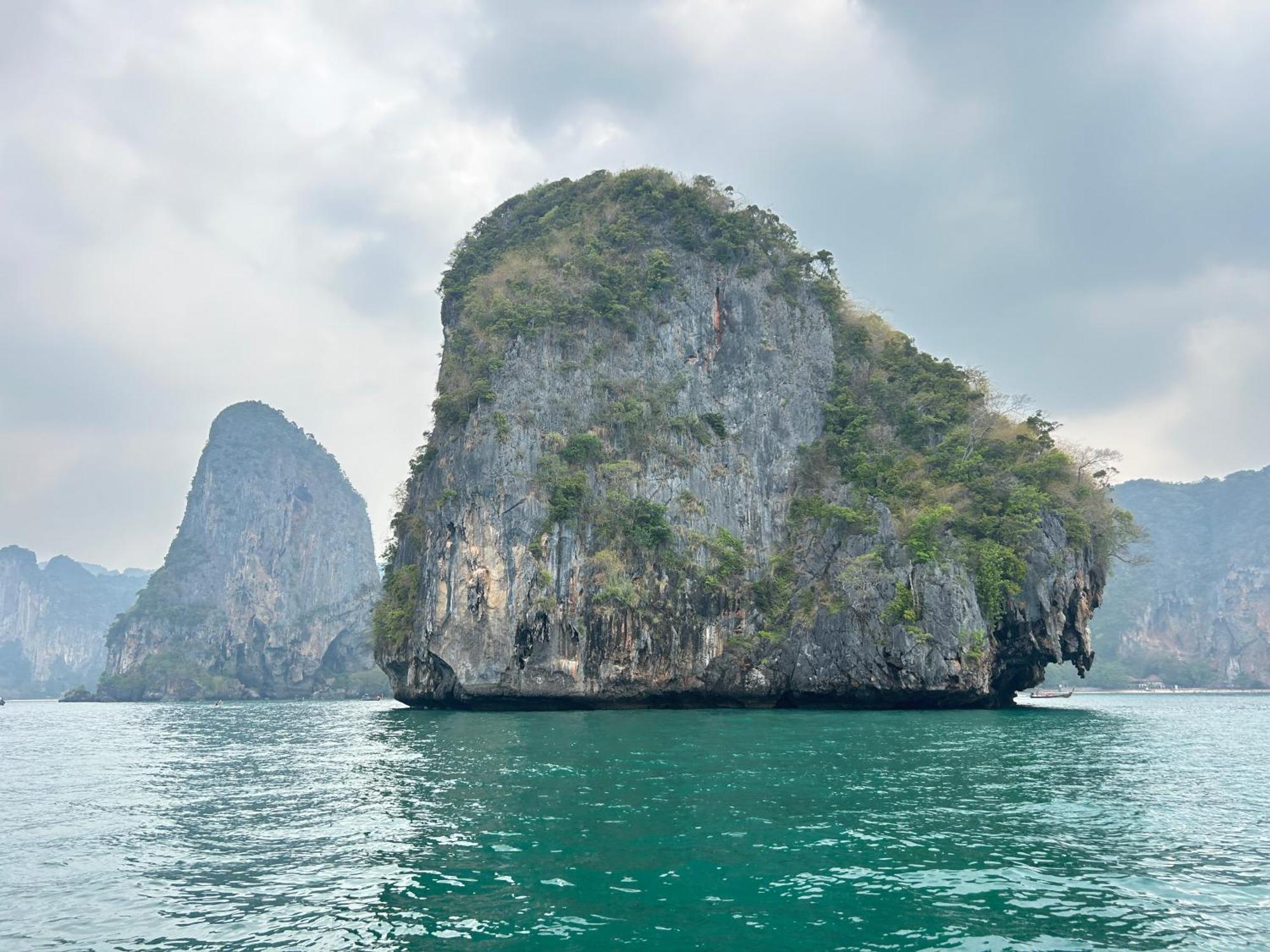 Mina 美景公寓酒店 Pattaya Esterno foto